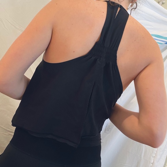 Lululemon Tank w/ Built-In Bra - Picture 2 of 3